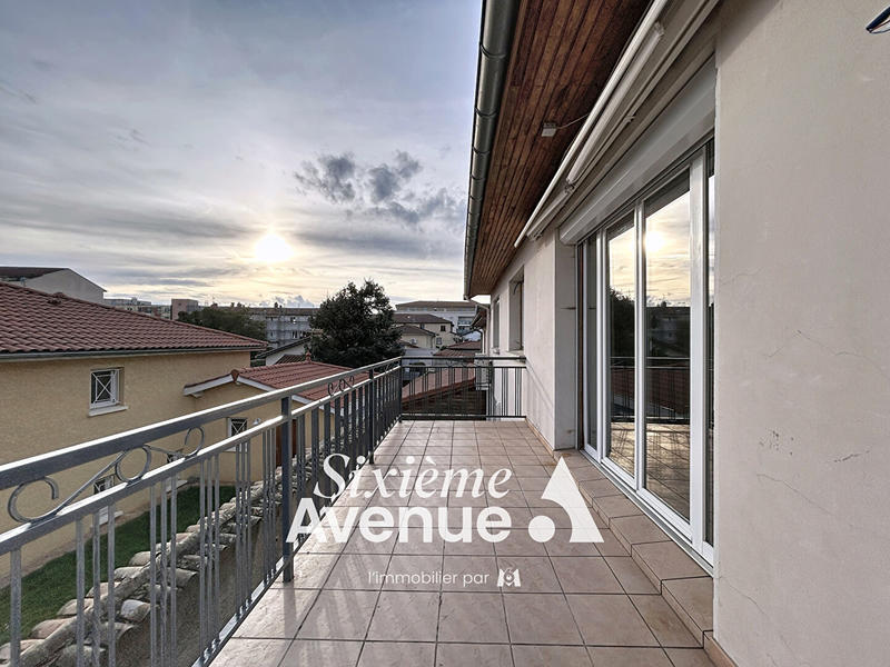 Appartement - 83 m² - 4 pièces