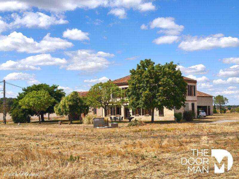 Maison - 195 m² - 6 pièces