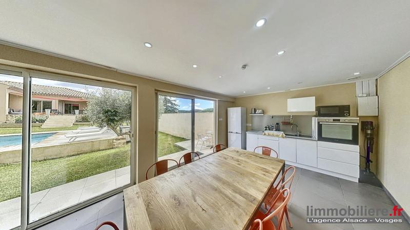 Villa - 200 m² - 7 pièces