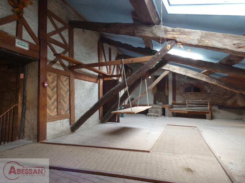 Maison - 313 m² - 9 pièces