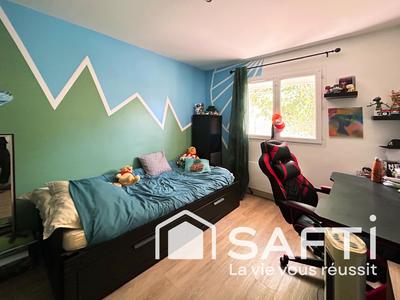 Maison - 146 m² - 8 pièces