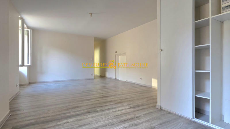 Appartement - 128 m² - 3 pièces