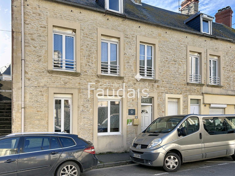 Maison - 140 m² - 8 pièces