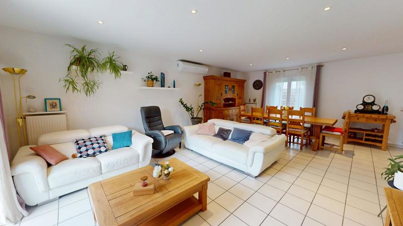 Maison - 106 m² - 5 pièces