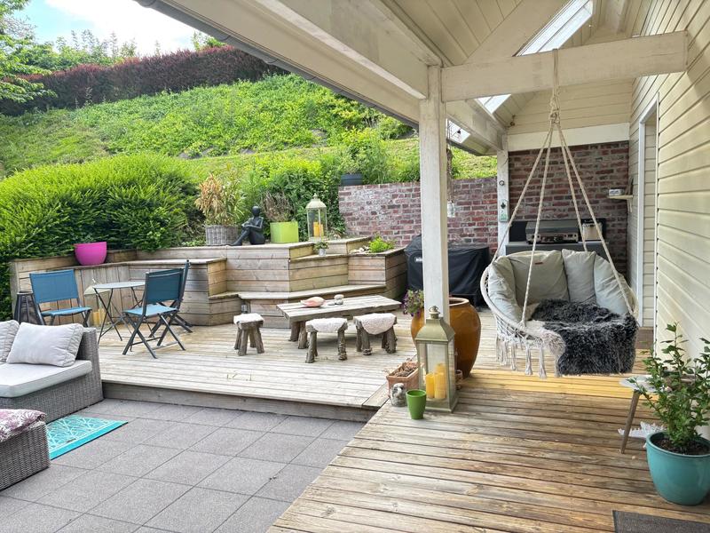 Maison - 255 m² - 10 pièces