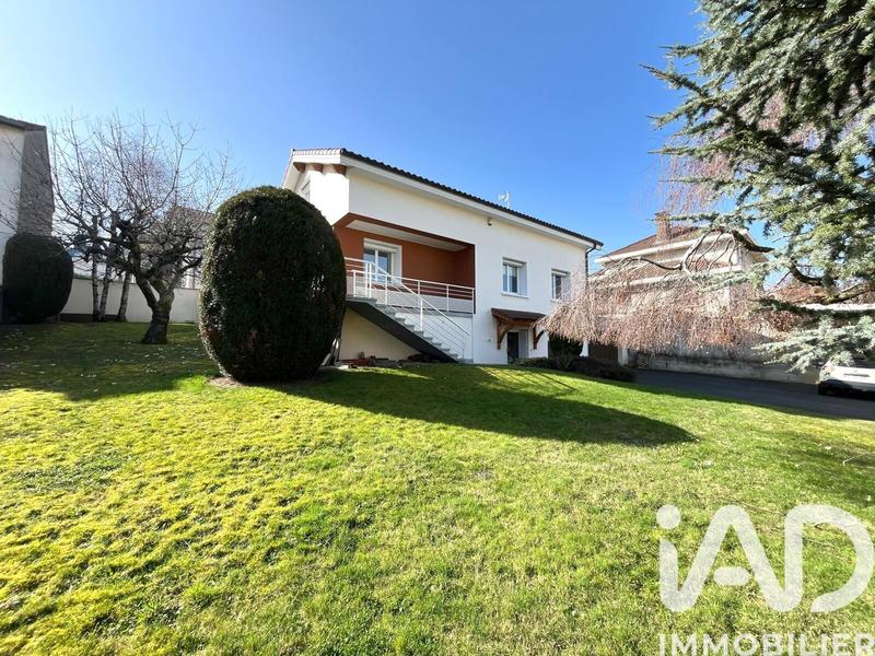 Maison - 197 m² - 7 pièces