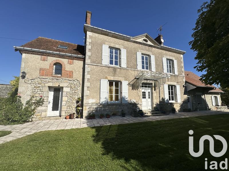 Maison - 202 m² - 6 pièces