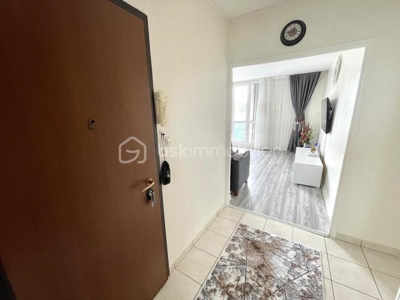 Appartement - 81 m² - 4 pièces