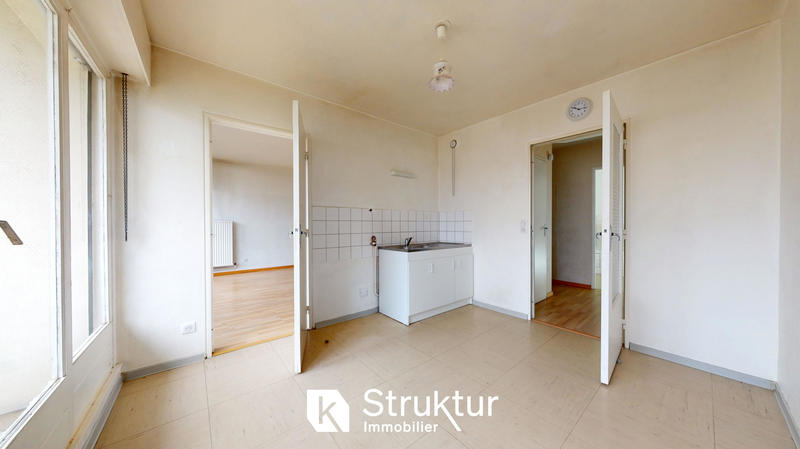 Appartement - 80 m² - 3 pièces