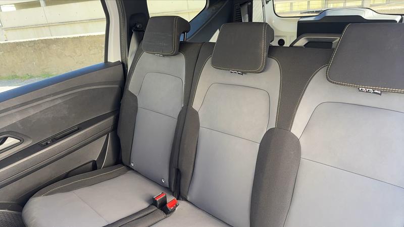 Dacia Jogger 1.6 Hybrid 140 Bva6 Extreme - 7 places Automatique