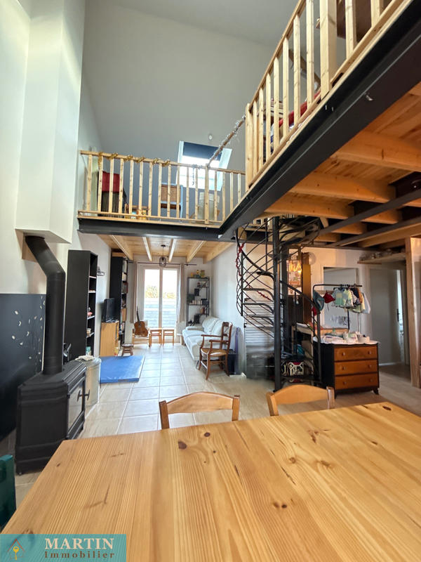 Maison - 102 m² - 6 pièces