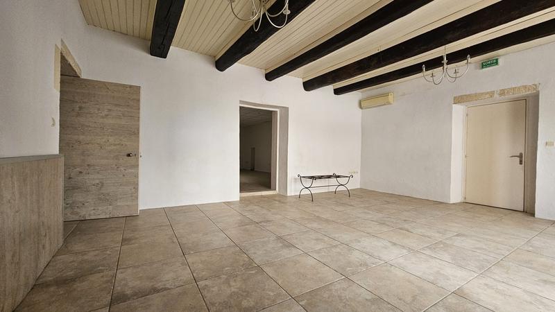 Maison ancienne - 210 m² - 7 pièces