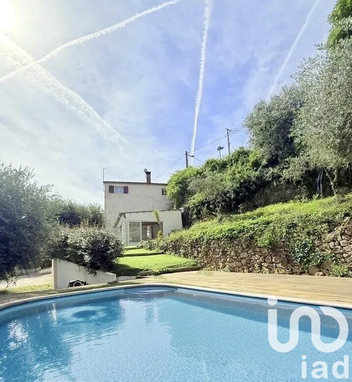 Maison - 167 m² - 6 pièces