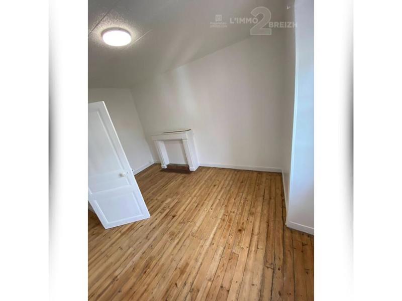 Immeuble - 102 m² - 1 pièce