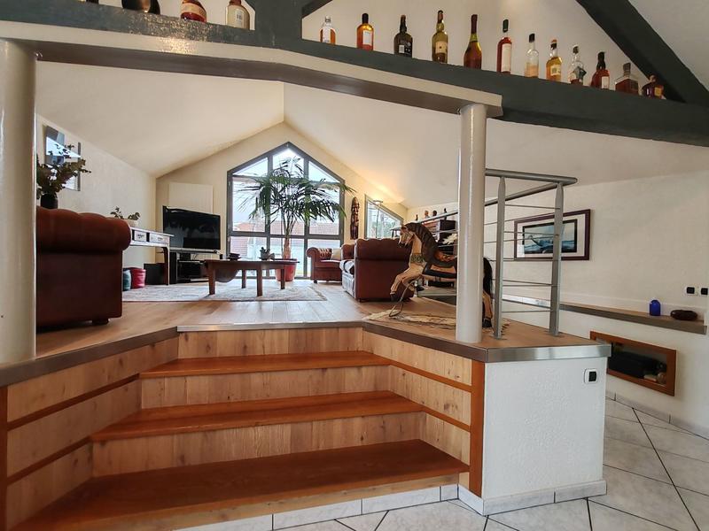 Maison - 175 m² - 8 pièces