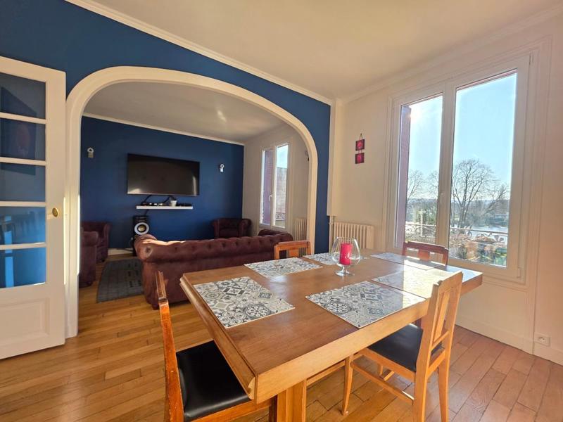 Maison - 110 m² - 5 pièces