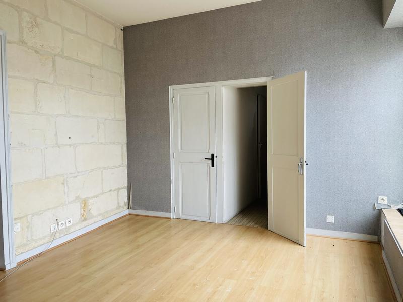 Maison - 220 m² - 8 pièces