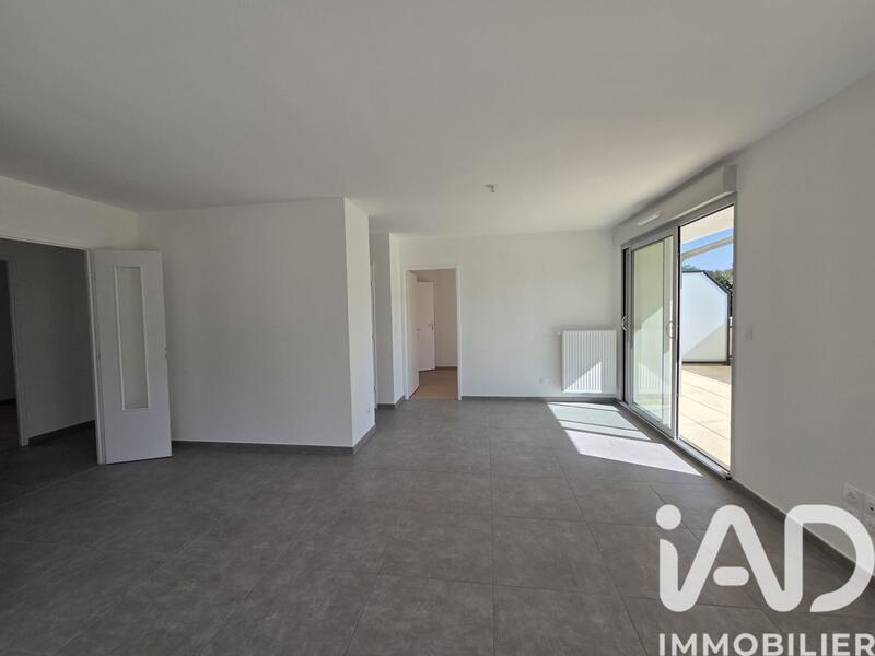 Appartement - 93 m² - 4 pièces