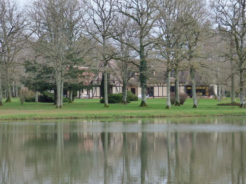 Maison - 329 m² - 10 pièces