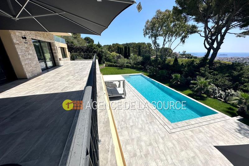 Villa - 390 m² - 10 pièces