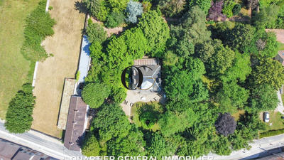 Maison de maîtres - 300 m² - 6 pièces