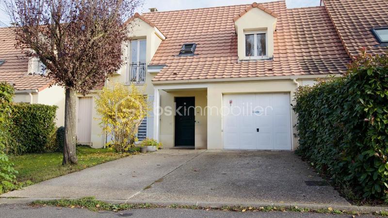Maison - 98 m² - 6 pièces