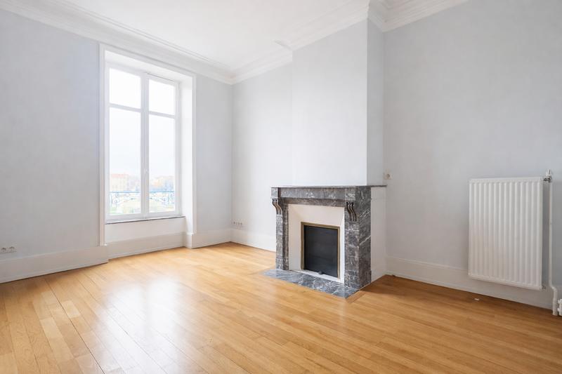 Appartement - 128 m² - 6 pièces