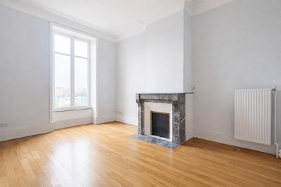 Appartement - 128 m² - 6 pièces