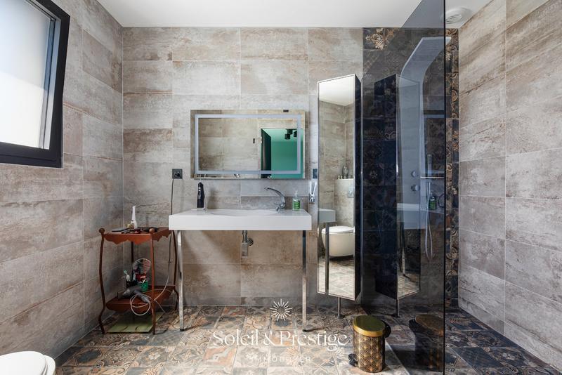 Maison - 180 m² - 4 pièces