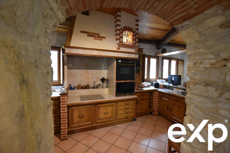 Maison traditionnelle - 201 m²