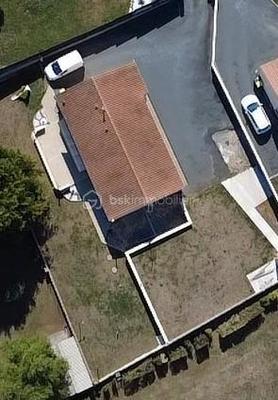 Maison traditionnelle - 93 m² - 4 pièces