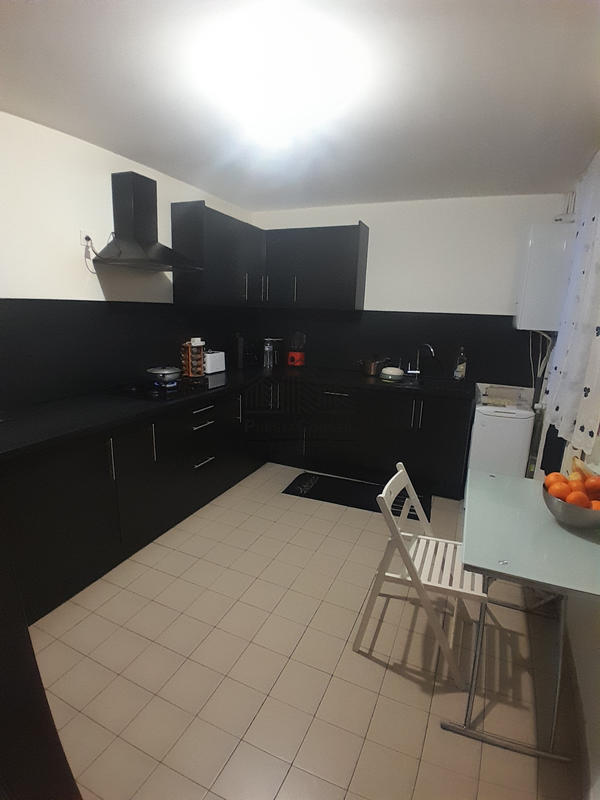 Maison - 92 m² - 5 pièces