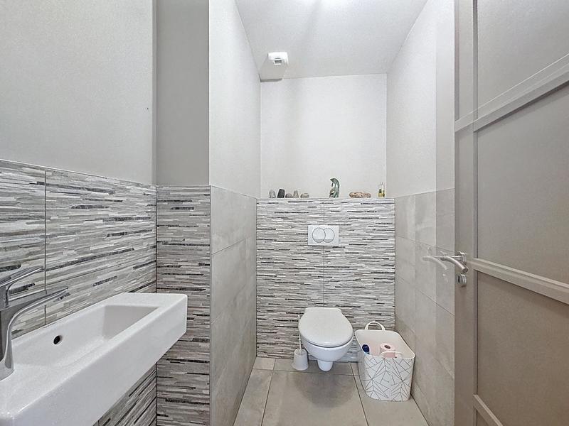 Maison - 190 m² - 7 pièces