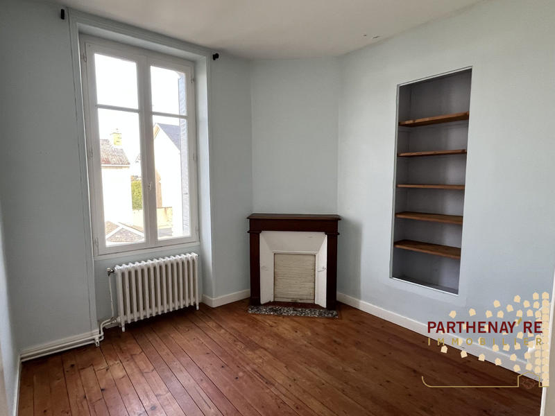 Maison - 92 m² - 5 pièces