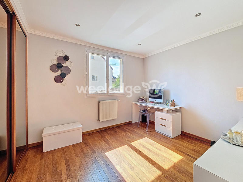 Maison - 165 m² - 7 pièces