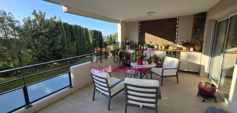 Appartement - 92 m² - 4 pièces