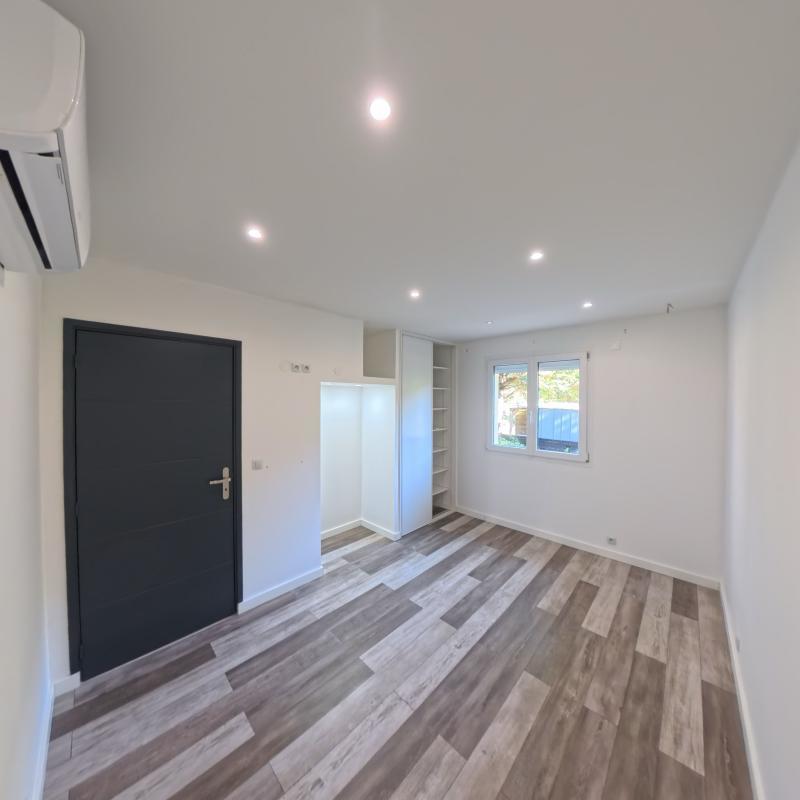 Maison - 94 m² - 5 pièces