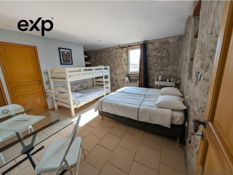 Maison ancienne - 290 m² - 8 pièces