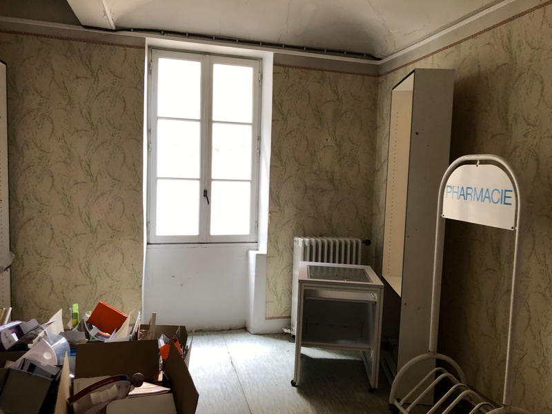 Maison - 250 m² - 11 pièces