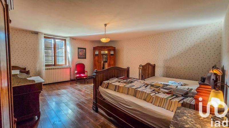 Maison - 286 m² - 6 pièces