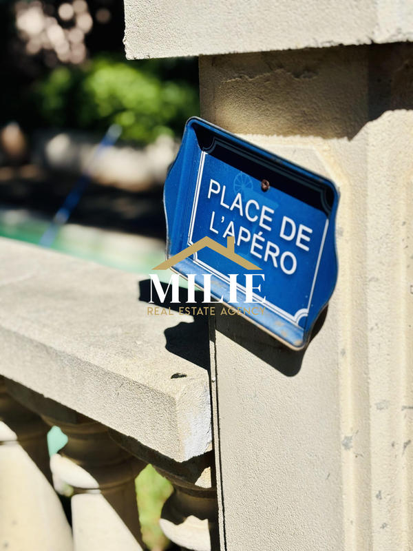 Maison ancienne - 260 m² - 11 pièces