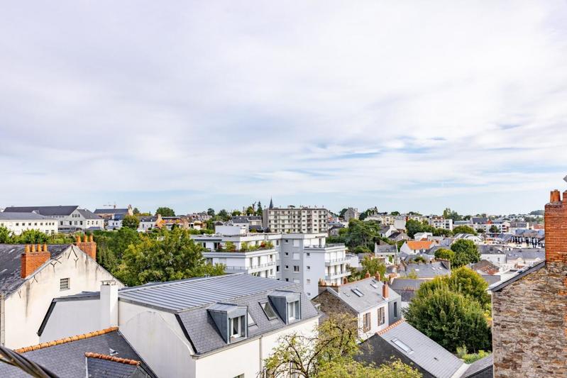 Appartement - 75 m² - 3 pièces