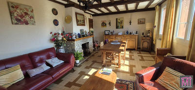 Maison traditionnelle - 113 m² - 6 pièces