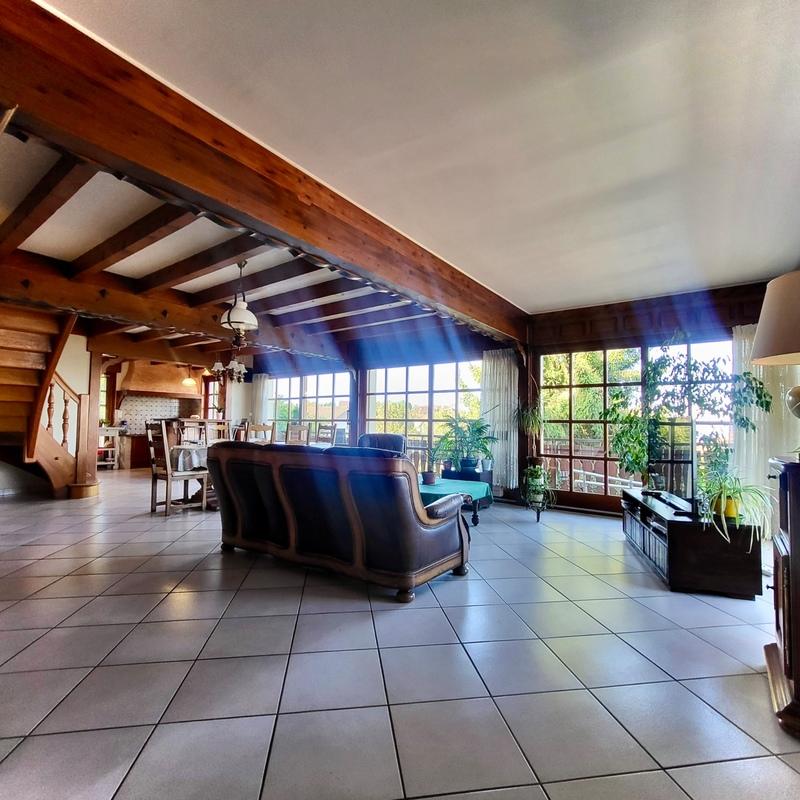 Maison - 175 m² - 6 pièces