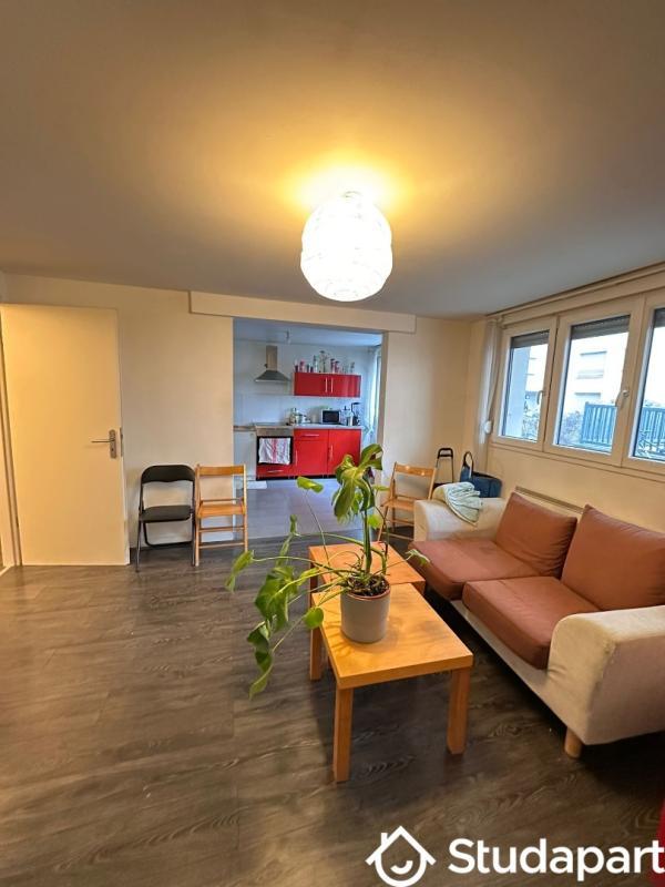 Chambre - 14 m² - 1 pièce