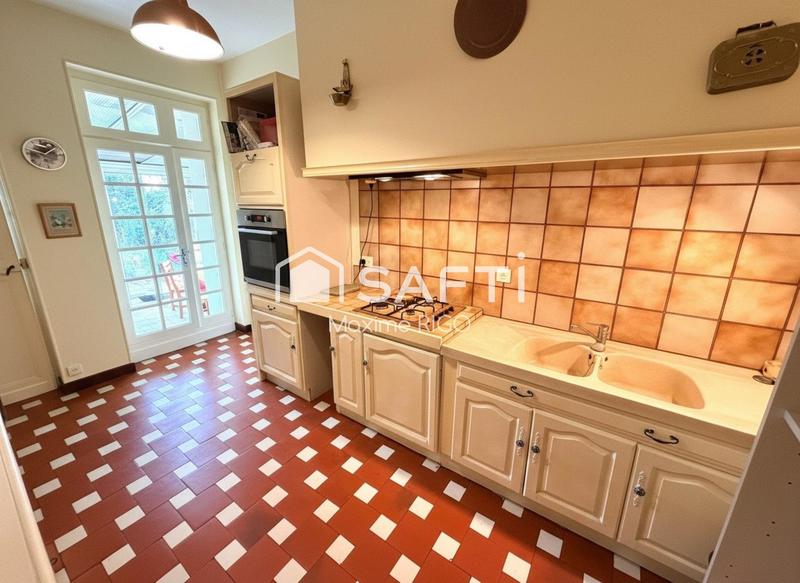 Maison - 98 m² - 4 pièces