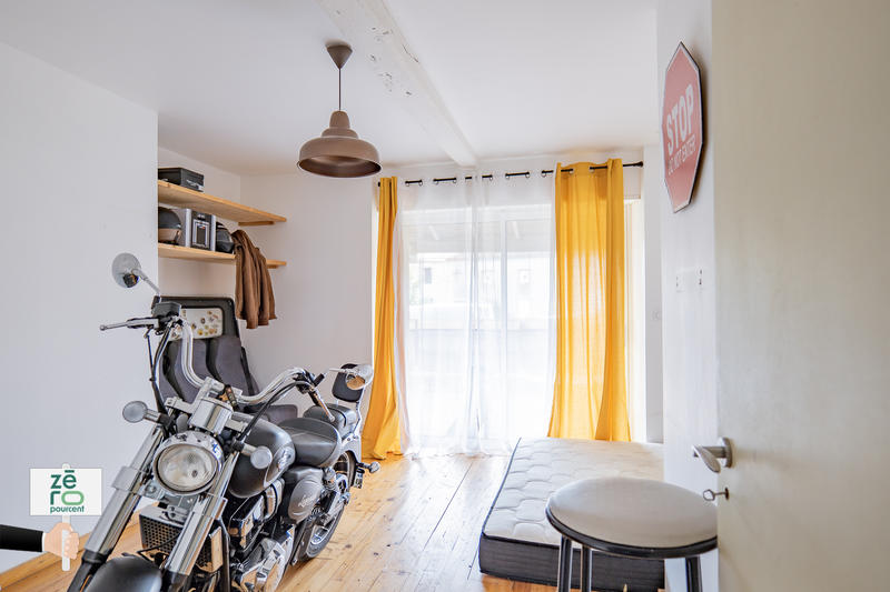 Maison - 281 m² - 8 pièces