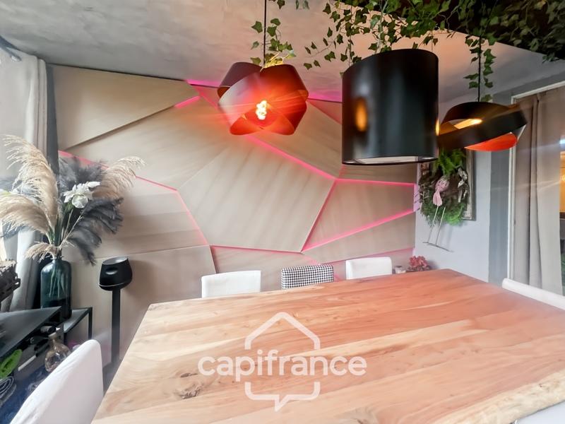 Appartement - 81 m² - 4 pièces