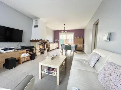 Maison - 107 m² - 6 pièces