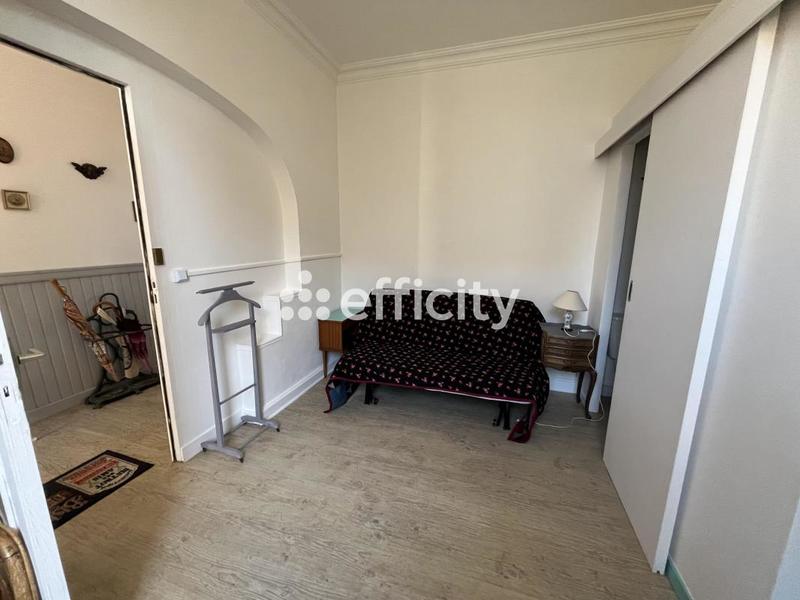 Maison bourgeoise - 200 m² - 11 pièces